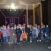 Zdjęcie grupowe uczestników wycieczki do teatru